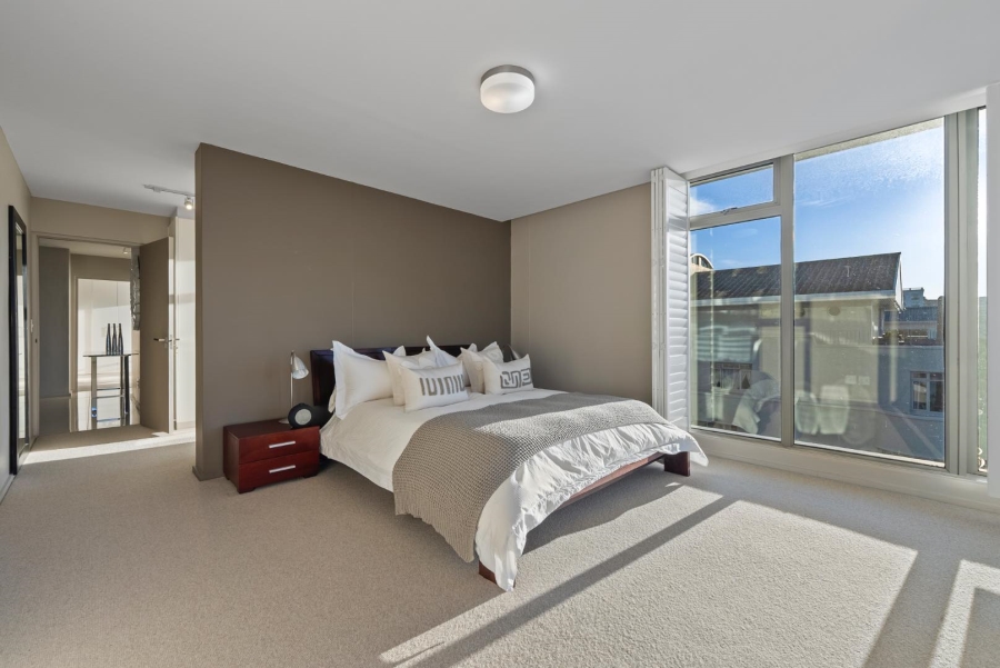 2 Bedroom Property for Sale in Green Point Western Cape